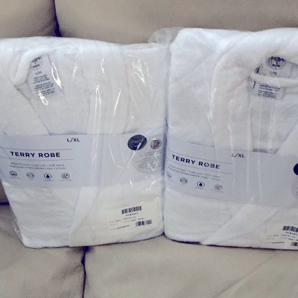 2 brand new , still in packaging , XL White  Terry Robes , 100% cotton